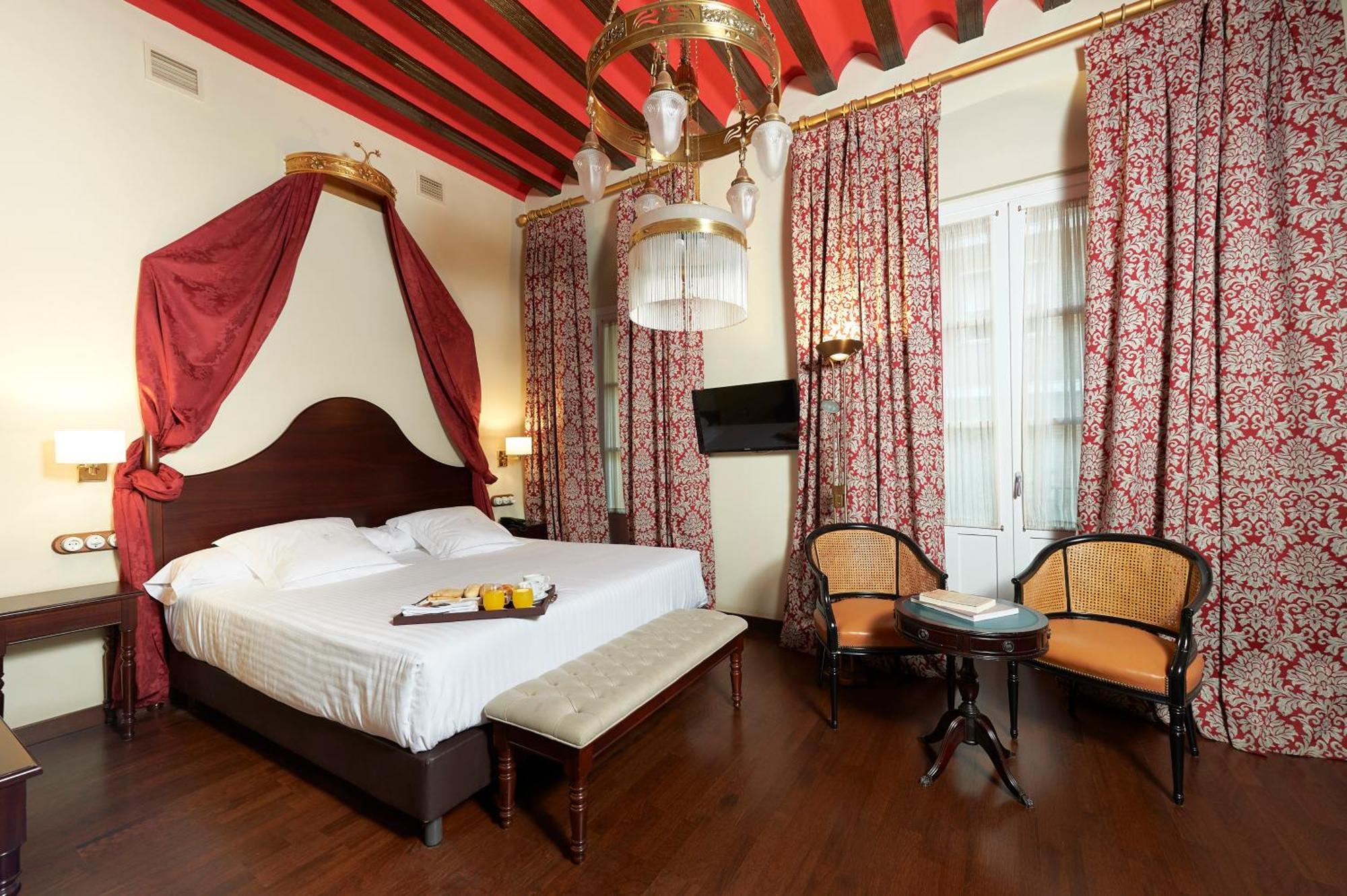 Superior Queen Room