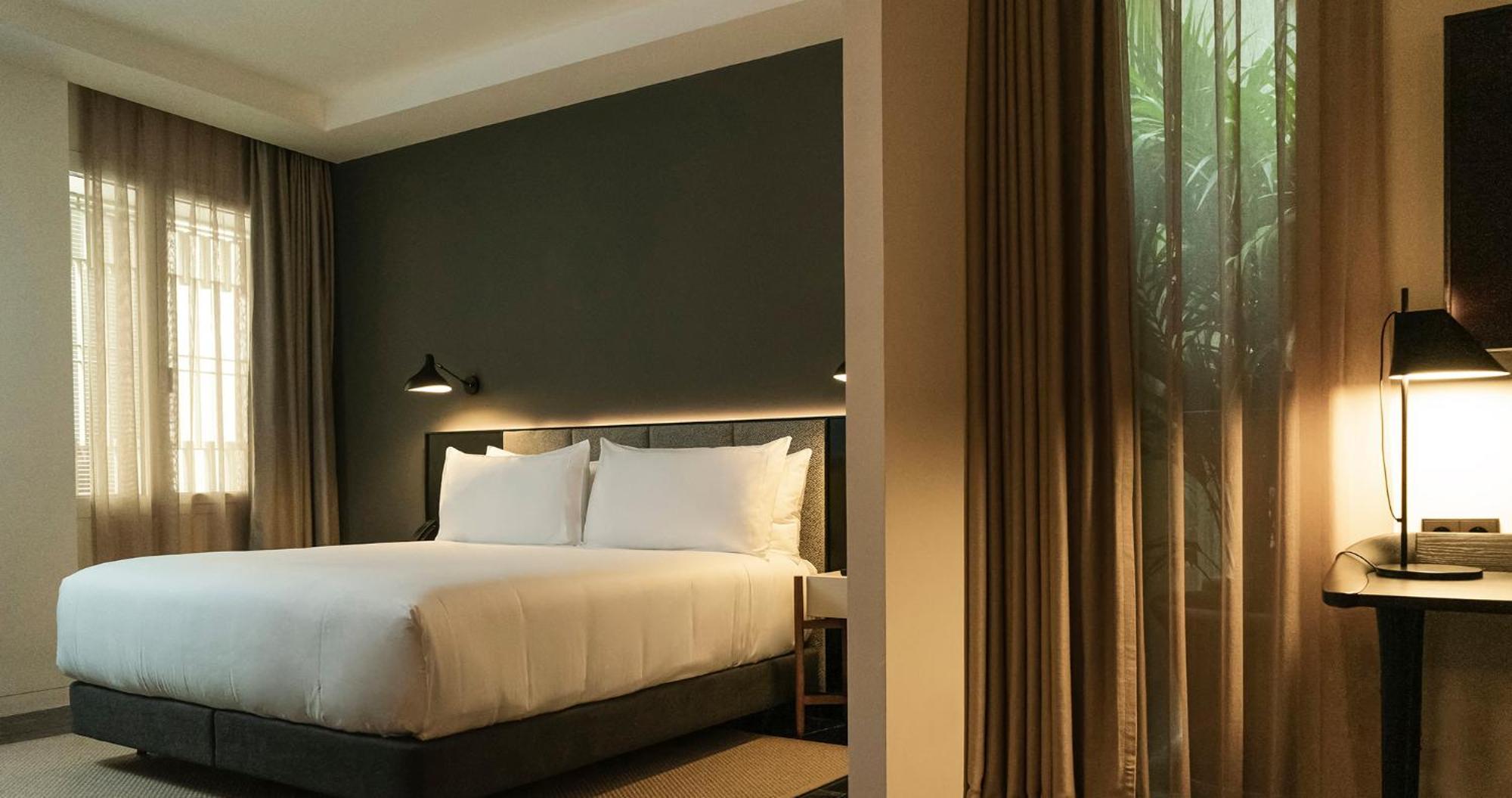 Premium Double Room views