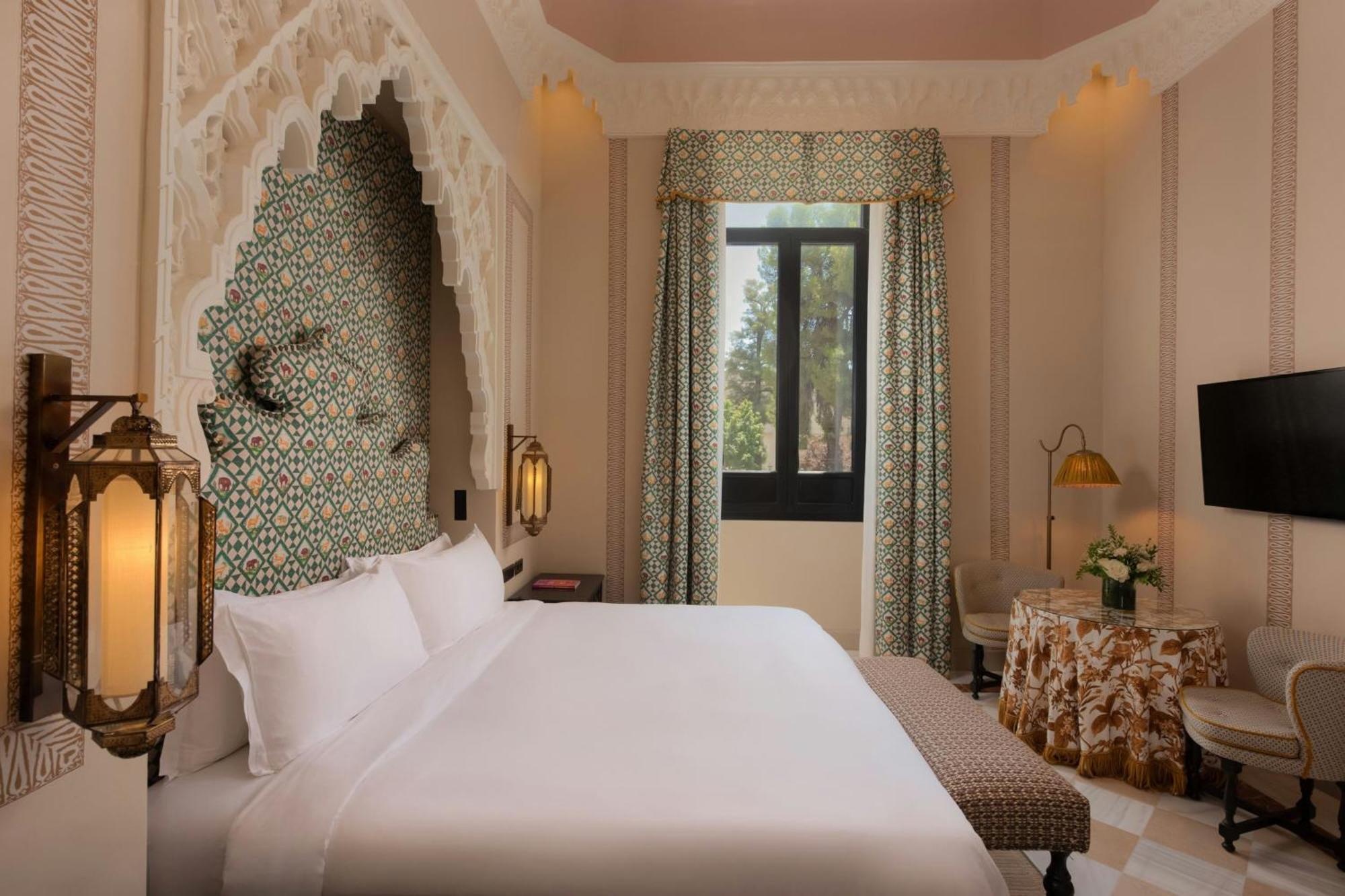 Grand Deluxe Double Room