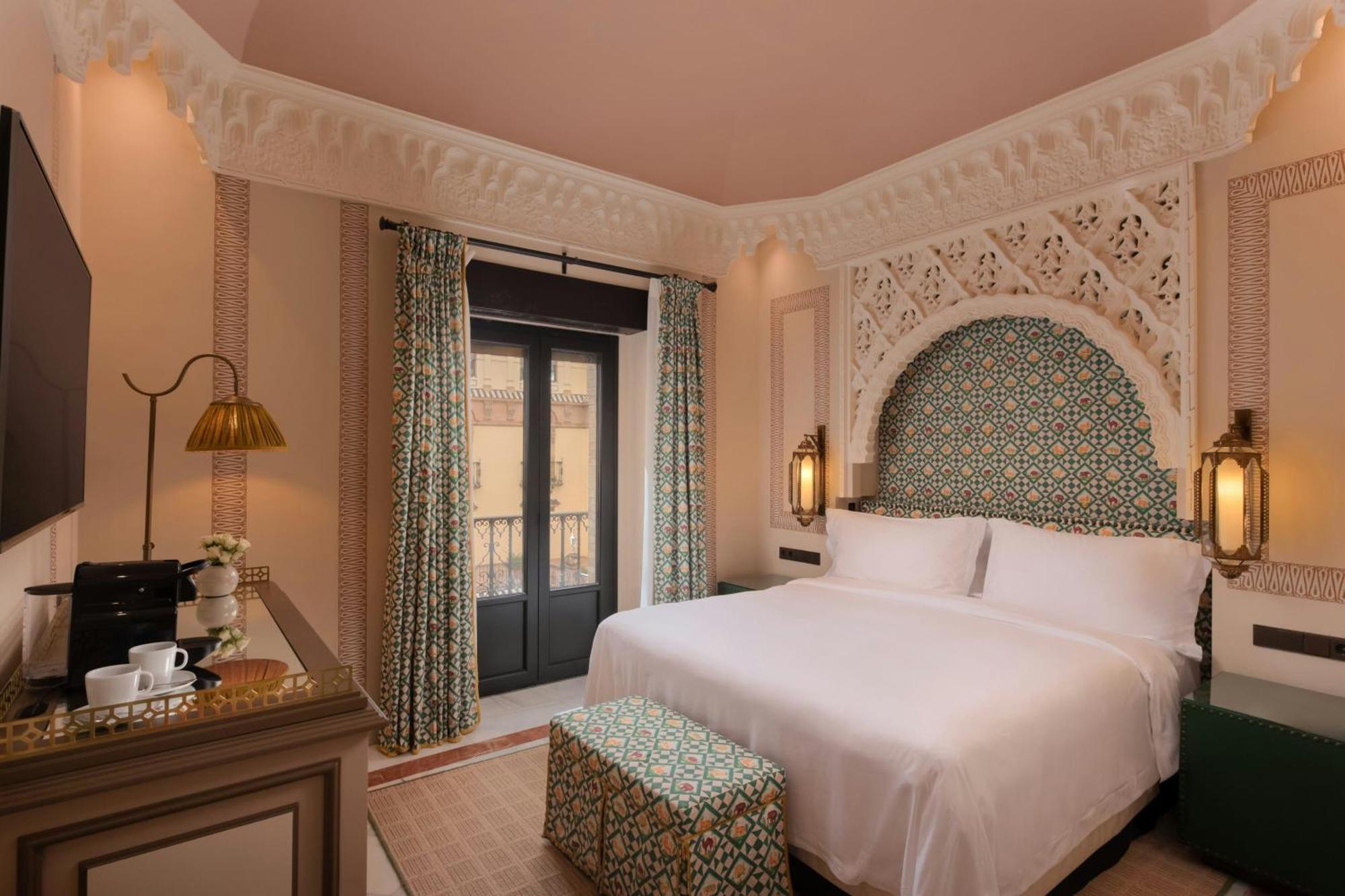Deluxe Classic Room