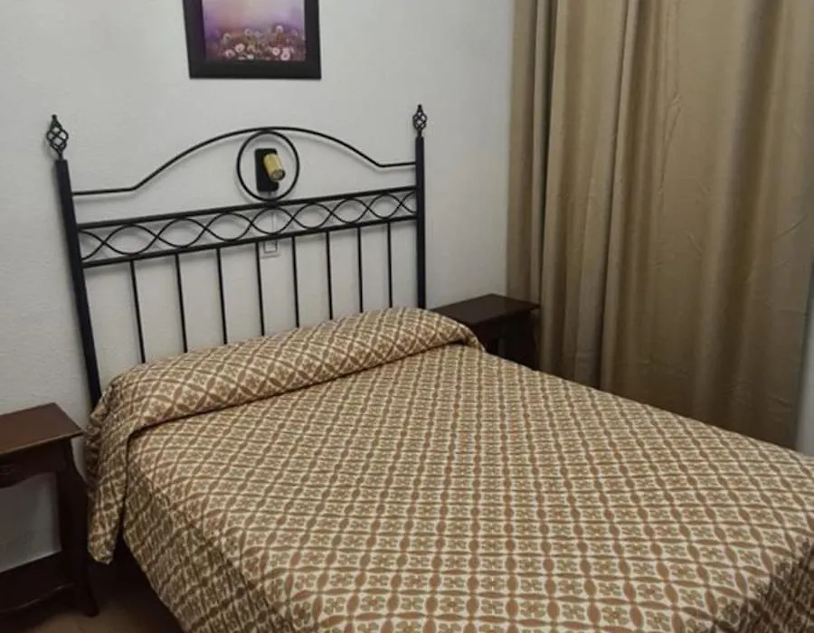 Hostal Trajano-1