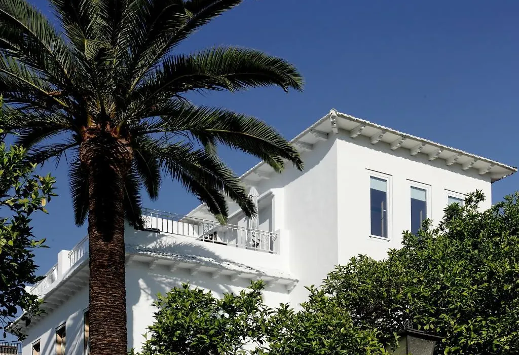 Boutique Hotel Holos-1