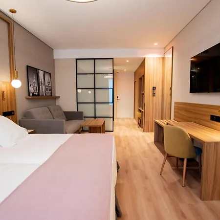 Hotel Giralda Center-2